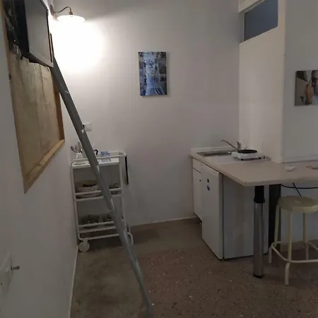 Via Colaci דירה *